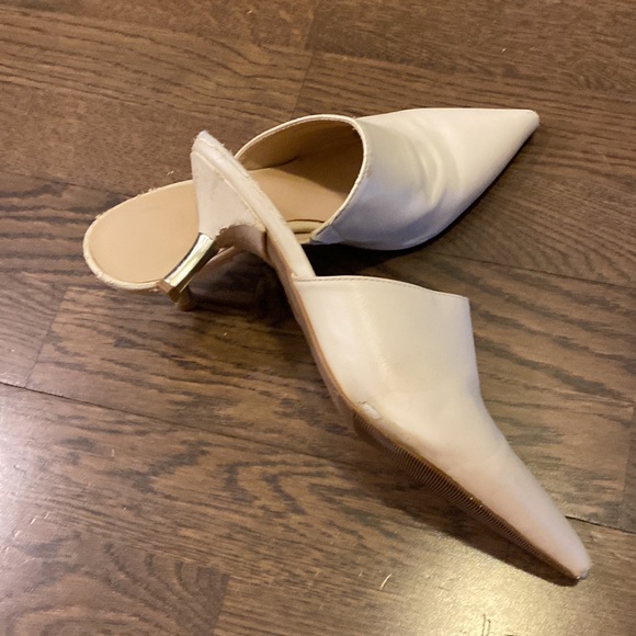 SHOE CLEAROUT ($25 Each or Bundle $90) - Picture 10 of 10